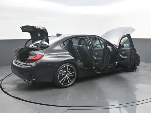 Used 2020 BMW 330i Sedan w/ M Sport Package RWD image 50