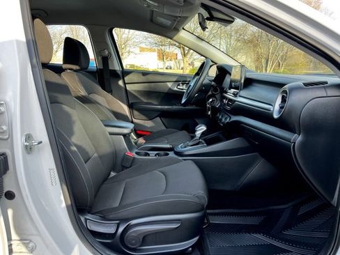 Used 2021 Kia Forte LXS image 25