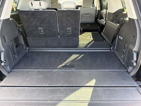 Certified 2025 Ford Expedition Active AWD/4WD image 24
