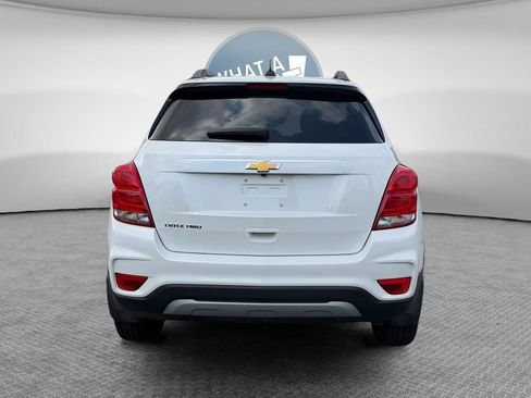 Used 2021 Chevrolet Trax LT w/ Premium Seat Package AWD/4WD image 5