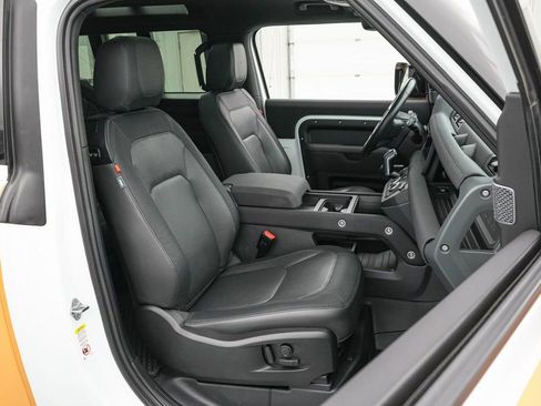 Used 2023 Land Rover Defender 90 X-Dynamic SE image 47