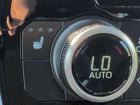 Certified 2025 Toyota Highlander XLE AWD/4WD image 24