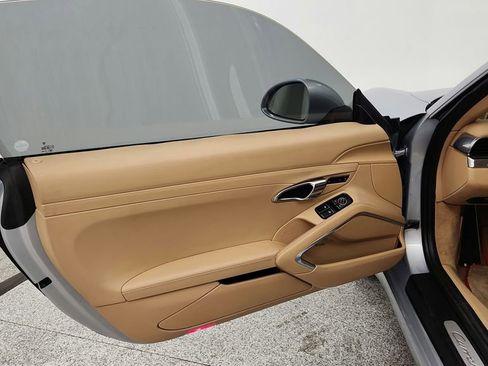 Used 2014 Porsche 911 Carrera RWD image 11