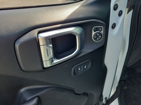 Used 2019 Jeep Wrangler Unlimited Sport S AWD/4WD image 21