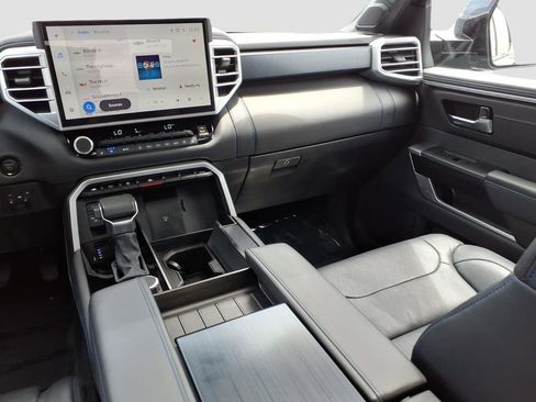 Used 2025 Toyota Tundra Platinum AWD/4WD image 18