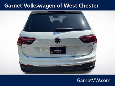Used 2023 Volkswagen Tiguan SE w/ Panoramic Sunroof Package AWD/4WD image 6