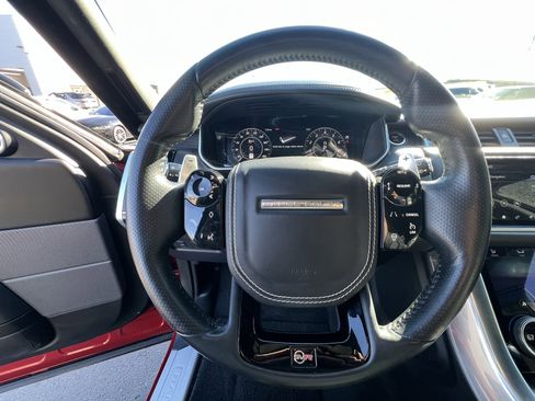 Used 2020 Land Rover Range Rover Sport SVR image 20