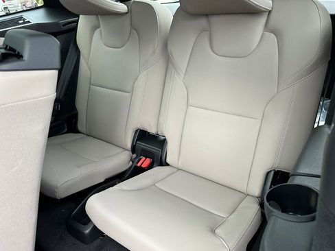 New 2026 Volvo XC90 B6 Plus w/ Protection Package Premier image 14
