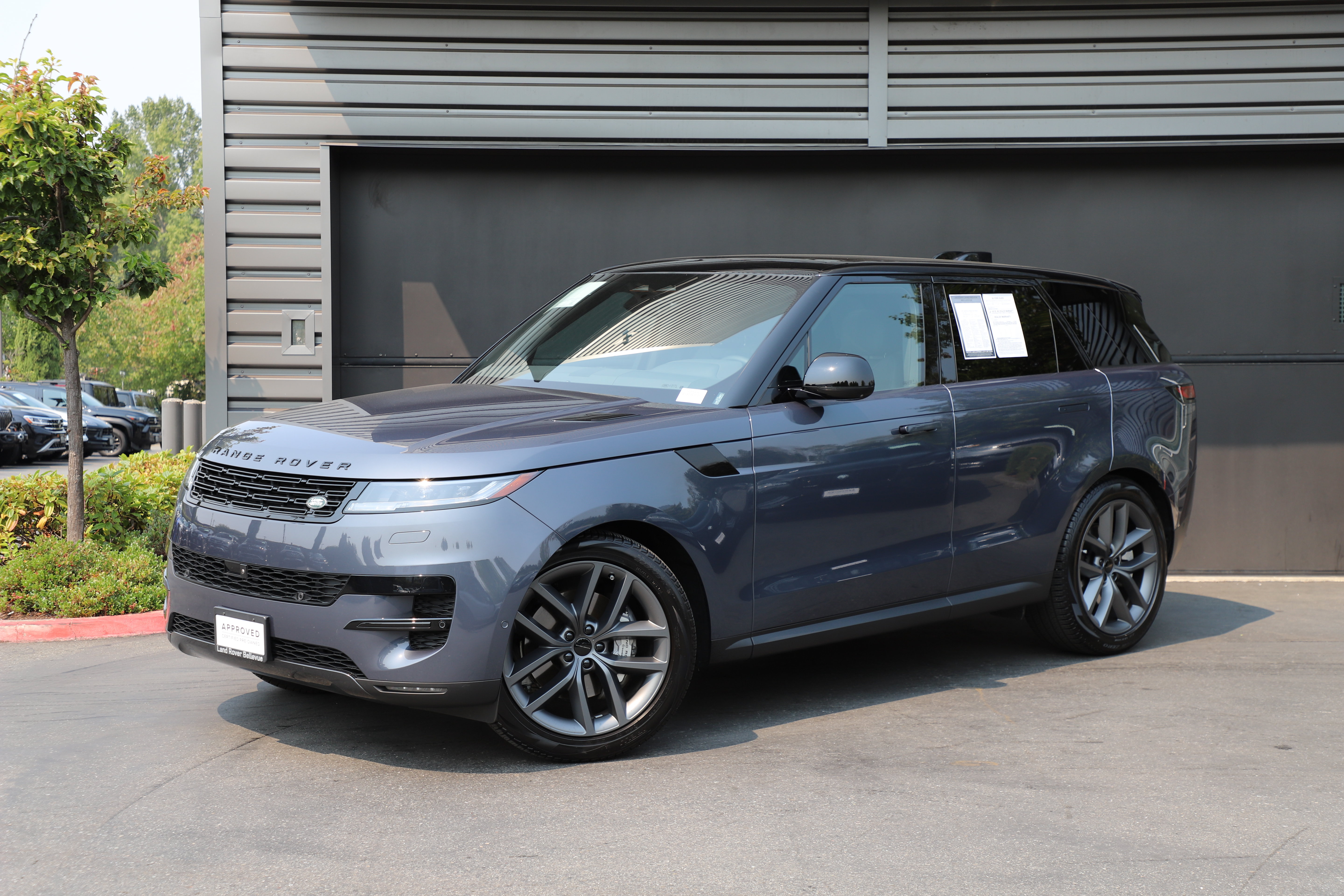 Certified 2026 Land Rover Range Rover Sport SE AWD/4WD image 1