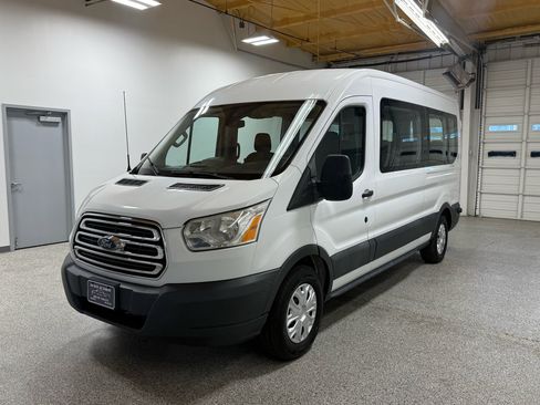 Used 2017 Ford Transit 350 XLT image 7