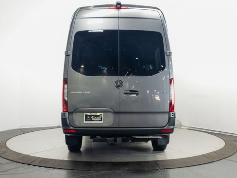 Used 2024 Mercedes-Benz Sprinter 2500 image 29