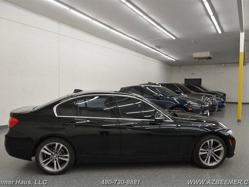 Used 2016 BMW 328i Sedan w/ Premium Package image 8