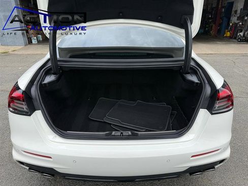 Used 2022 Maserati Quattroporte Modena image 17