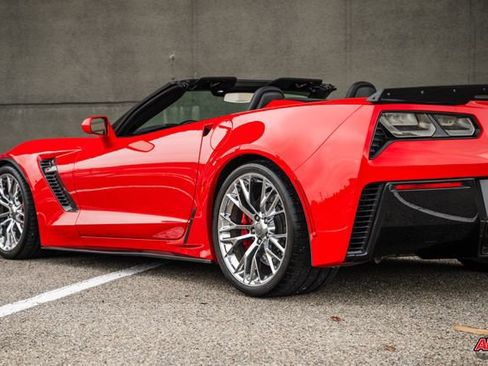 Used 2015 Chevrolet Corvette Z06 w/ 2LZ Preferred Equipment Group image 57