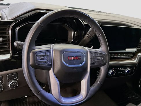 Used 2024 GMC Sierra 1500 Elevation image 18