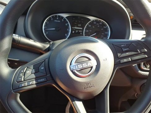 New 2025 Nissan Kicks Play S image 10