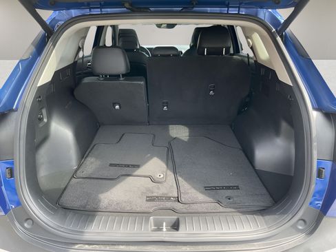 Used 2025 Kia Sportage EX w/ Premium Package FWD image 16