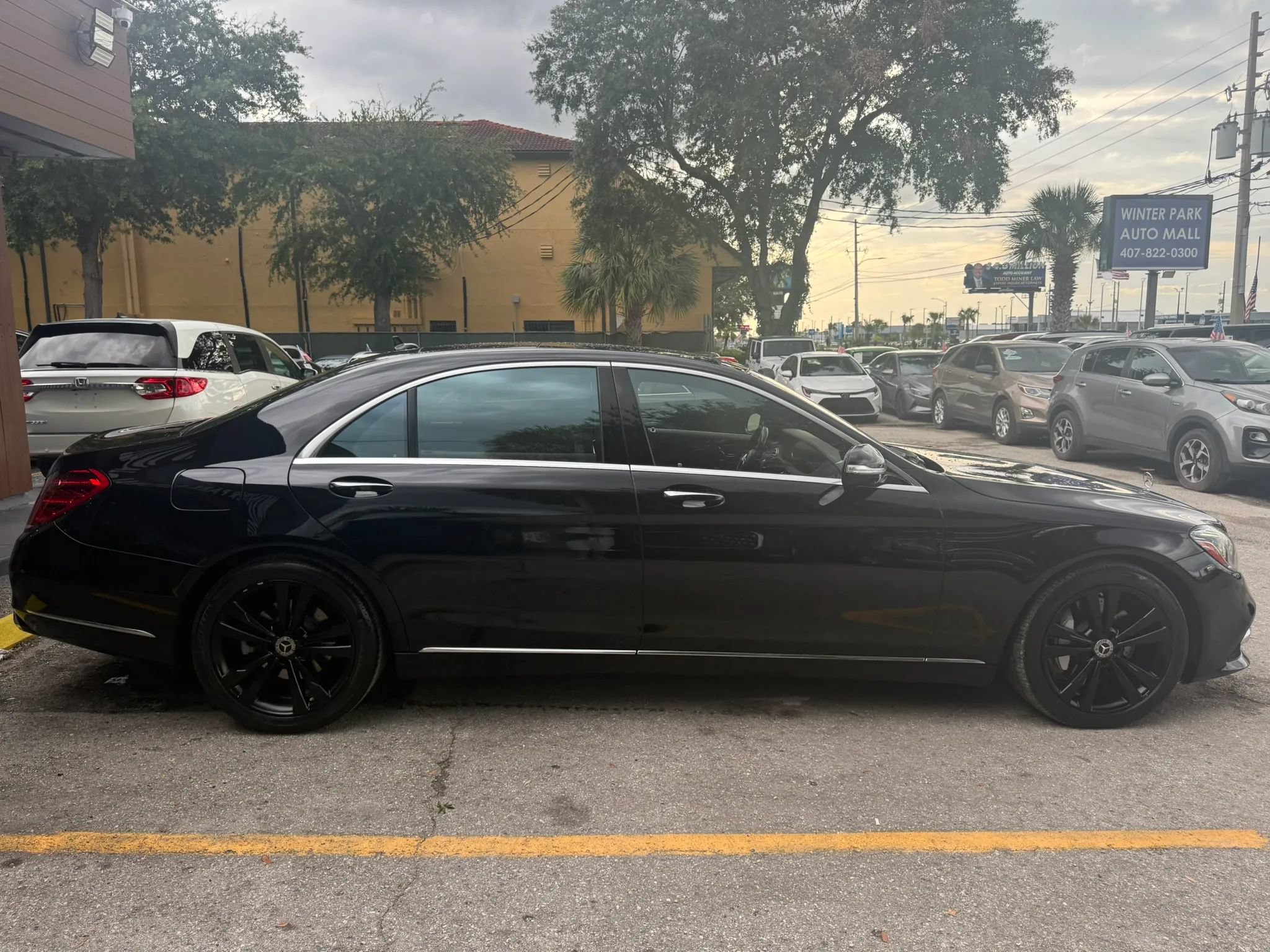 Used 2019 Mercedes-Benz S 560 4MATIC Sedan w/ Premium Package image 5