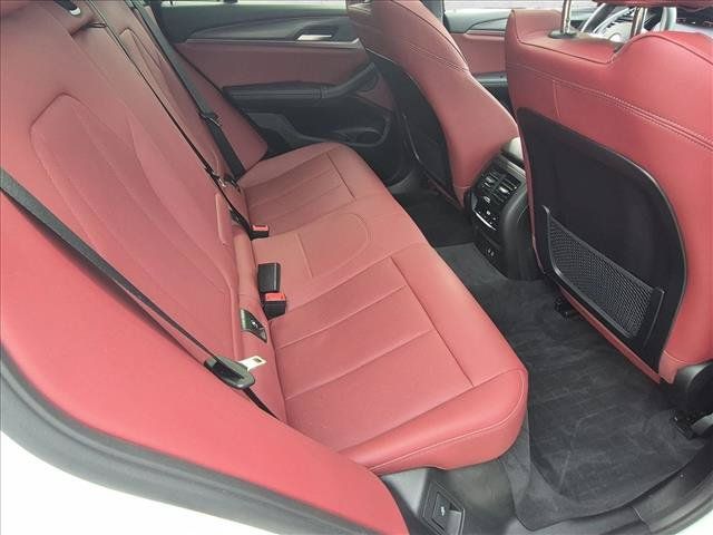 Used 2025 BMW X4 xDrive30i w/ M Sport Package AWD/4WD image 21