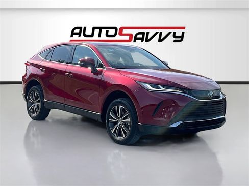 Used 2024 Toyota Venza LE image 1