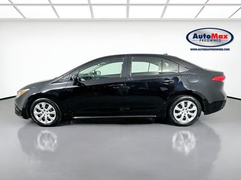 Used 2024 Toyota Corolla LE FWD image 8