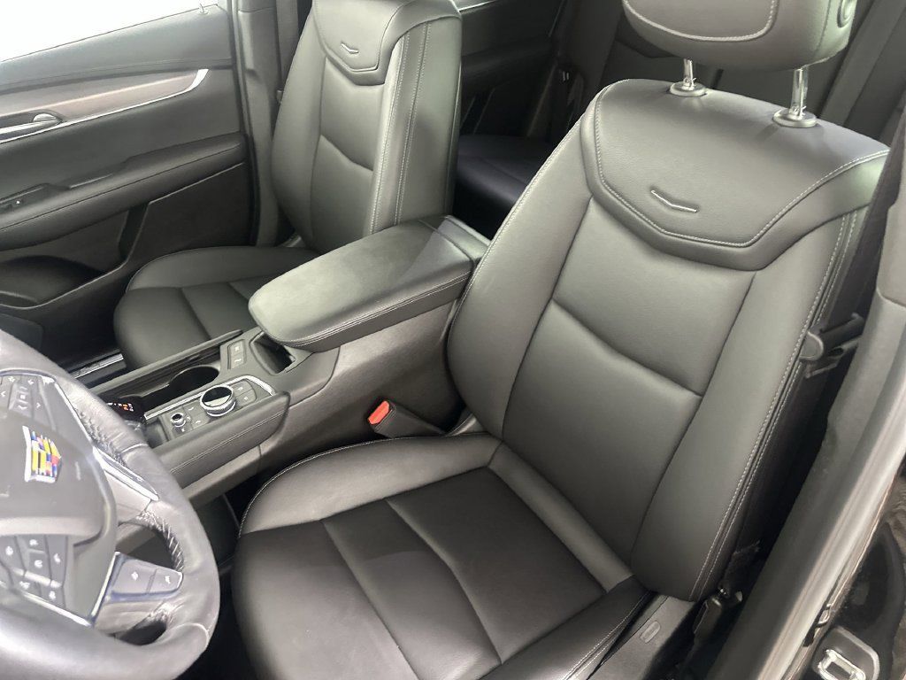 Used 2023 Cadillac XT5 Luxury FWD image 21