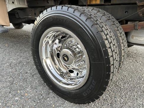 Used 2013 Ford F450 XL w/ Snow Plow Prep Pkg image 52