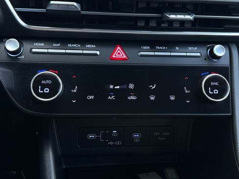 Certified 2024 Hyundai Sonata SEL FWD image 20