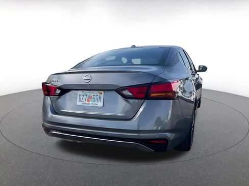 Used 2025 Nissan Altima 2.5 SV image 15