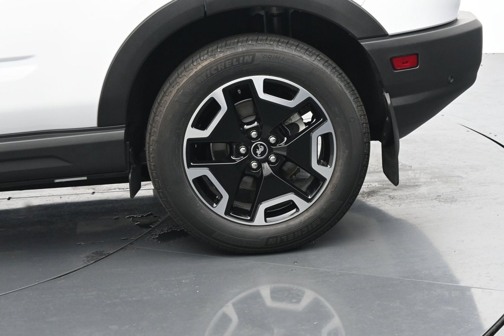 Used 2021 Ford Bronco Sport Outer Banks AWD/4WD image 13