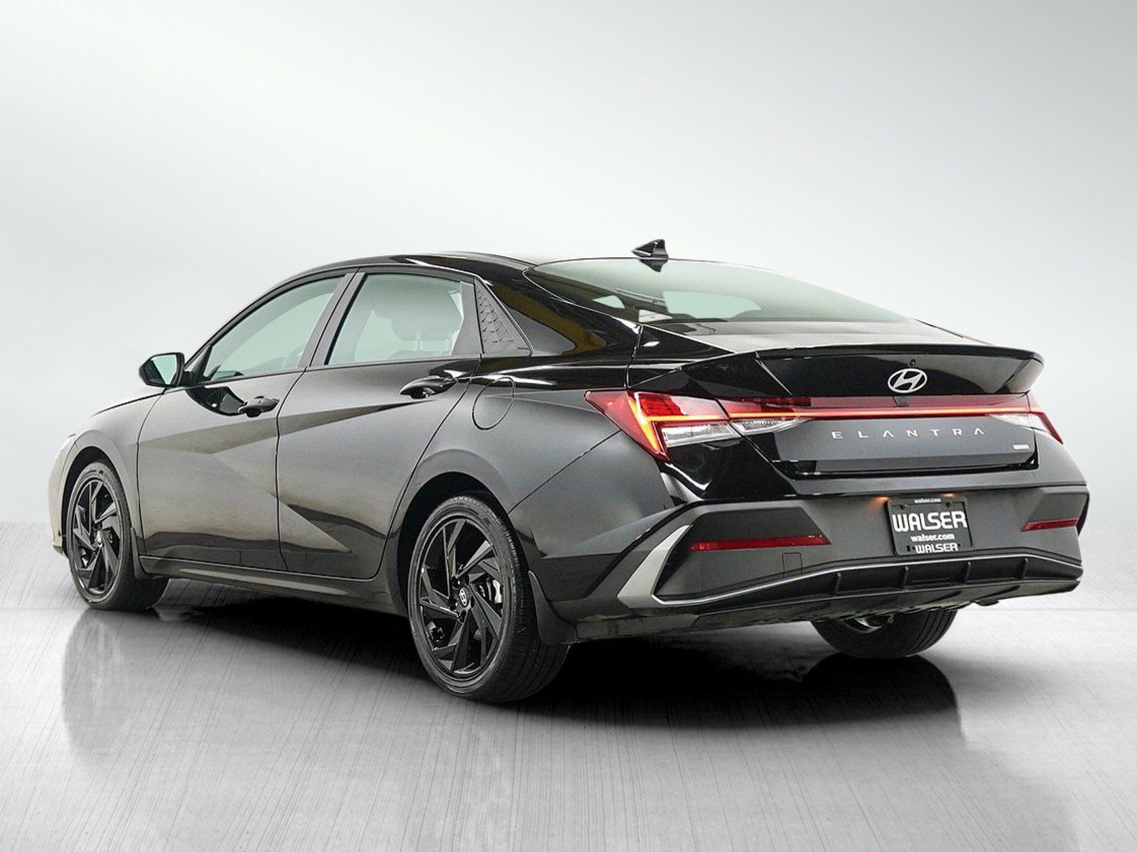 Certified 2026 Hyundai Elantra SEL FWD image 3