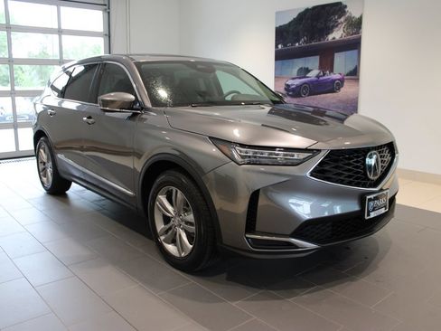 New 2026 Acura MDX SH-AWD image 2