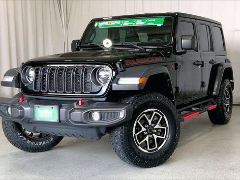 Used 2024 Jeep Wrangler Unlimited Rubicon w/ Convenience Group AWD/4WD image 12