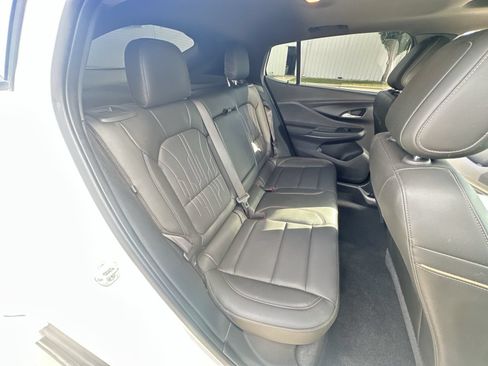 Certified 2024 Buick Envista Avenir FWD image 28