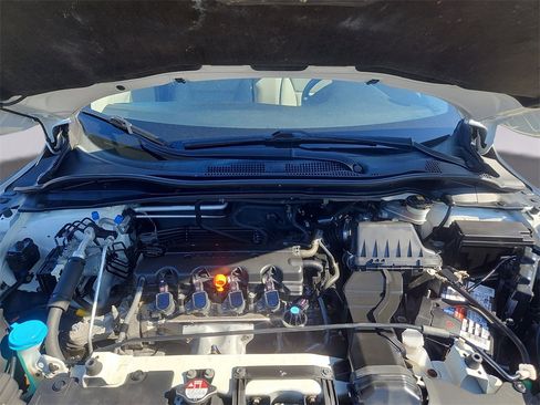 Used 2016 Honda HR-V LX image 27