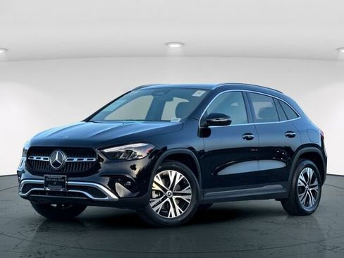 Used 2025 Mercedes-Benz GLA 250 GLA 250 4D Sport Utility 4MATI image 2