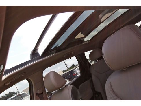 Used 2023 Hyundai Santa Fe SEL w/ Premium Package image 28