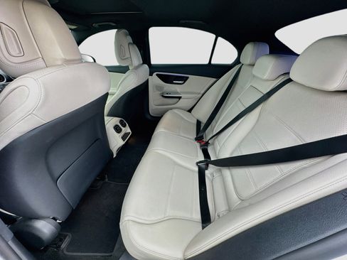 Used 2024 Mercedes-Benz C 300 Sedan image 16