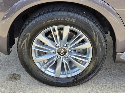Used 2024 INFINITI QX80 Luxe RWD image 10