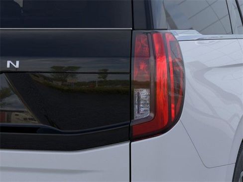 New 2026 Ford Expedition Active image 21