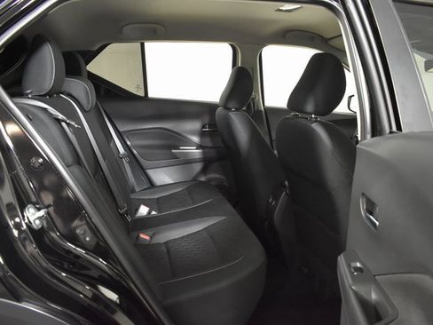 Used 2021 Nissan Kicks SV w/ Interior Electronics Package image 29