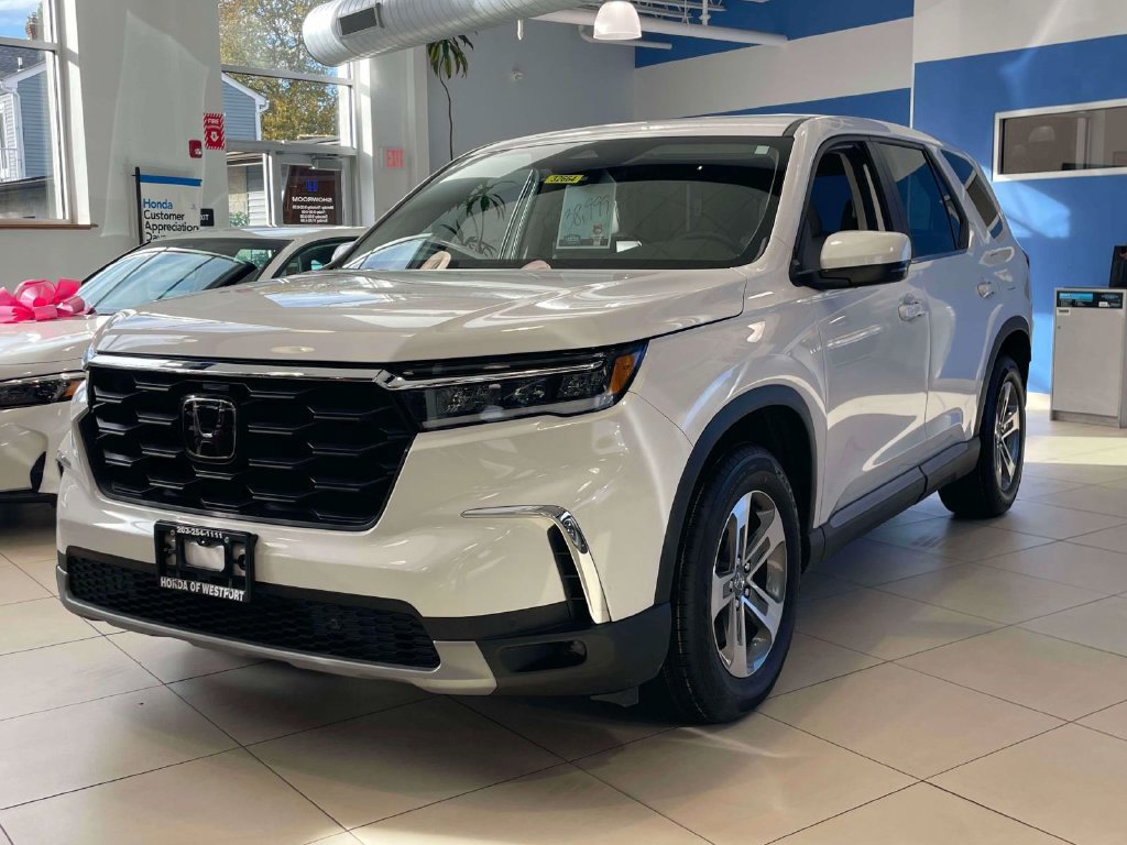 Used 2024 Honda Pilot EX-L image 3