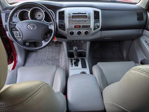 Used 2010 Toyota Tacoma 4x4 Access Cab V6 image 17