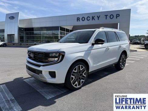New 2026 Ford Expedition Platinum w/ Platinum Ultimate Package AWD/4WD image 1