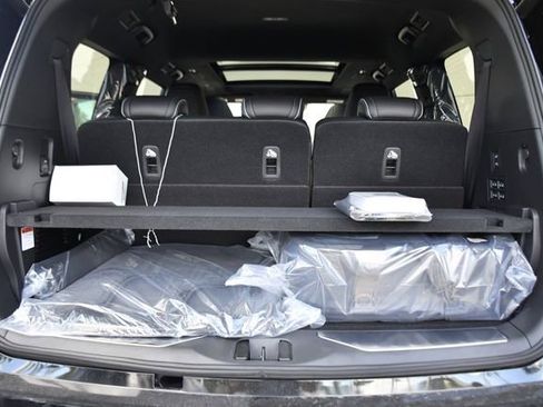 New 2026 INFINITI QX80 Autograph w/ Premium Cargo Package image 40