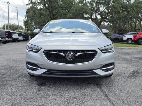 Used 2018 Buick Regal Essence w/ Driver Confidence Package #1 FWD image 8