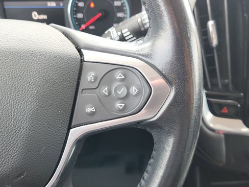 Used 2020 Chevrolet Traverse LT FWD image 33