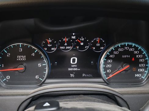 Used 2019 Chevrolet Suburban Premier AWD/4WD image 11