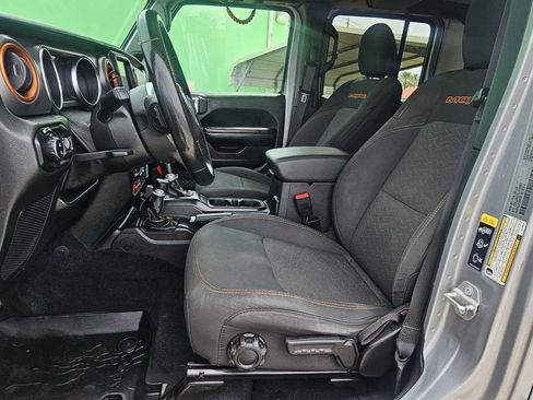 Used 2020 Jeep Gladiator Mojave AWD/4WD image 14