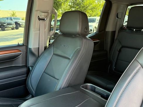 Used 2023 GMC Sierra 1500 Denali w/ Denali Reserve Package AWD/4WD image 15